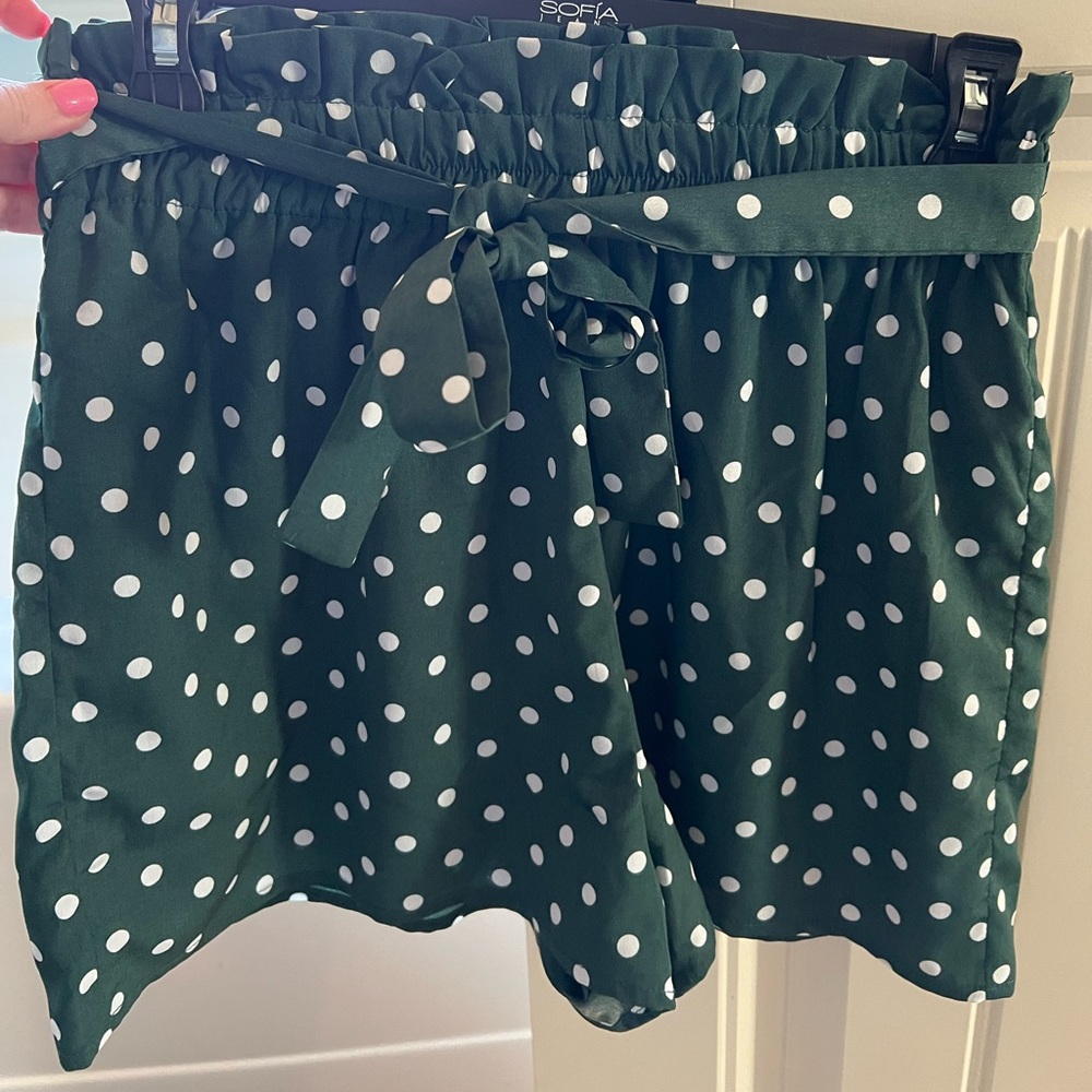 Staccato paper bag waist shorts. Size Small.